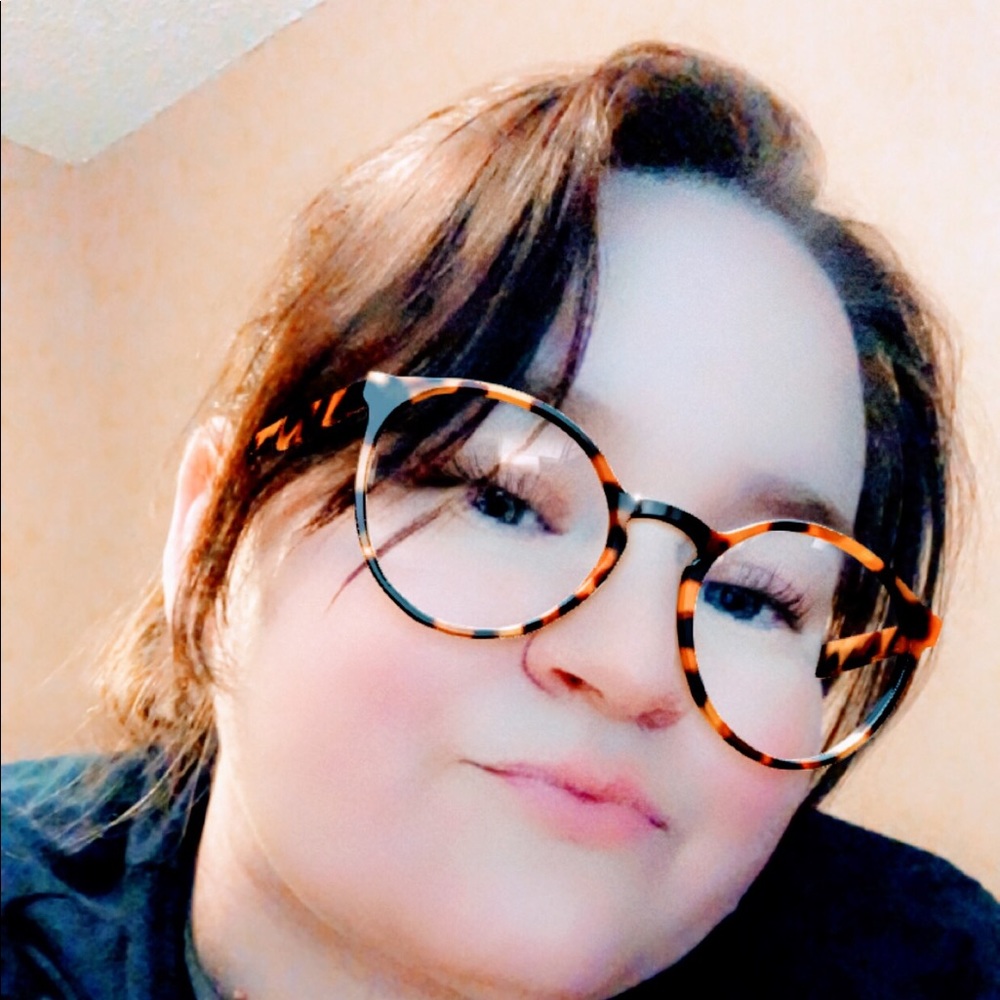 Meet your Posher, Jennie